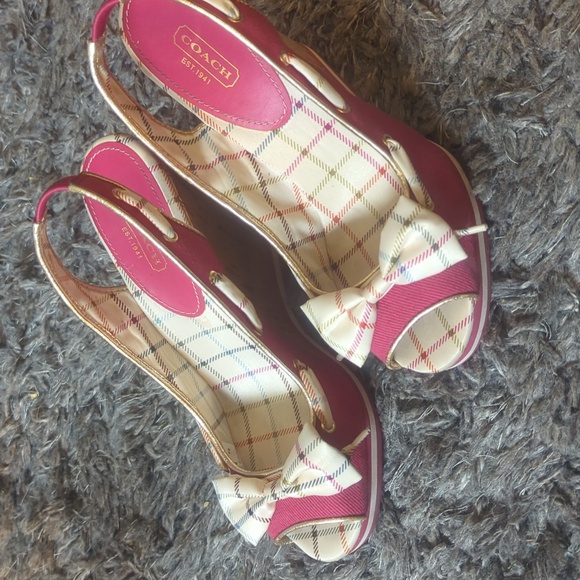 Coach magenta twirling wedges - Picture 2 of 5